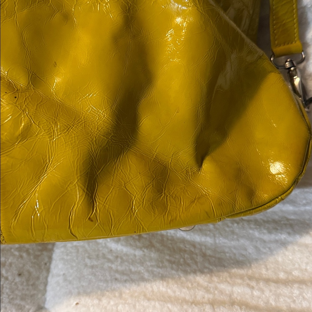 Boden Yellow Leather Shoulder Bag - Picture 7 of 11